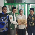 Ansor Jatim dan GAMKI Ziarah ke Rumah Keluarga Pahlawan Toleransi Riyanto Jelang Lebaran